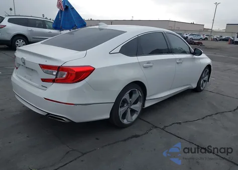 2018 Honda Accord Touring z USA, uszkodzony, nr VIN 1HGCV1F95JA108539